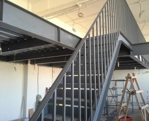 钢结构楼梯施工